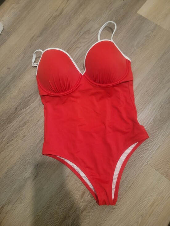 Shade & Shore Other - Shade & Shore 34DD Underwire Red with White Trim One Piece Swimsuit